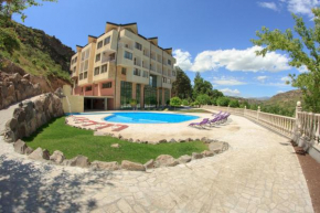  Arzni Health Resort  Арзни